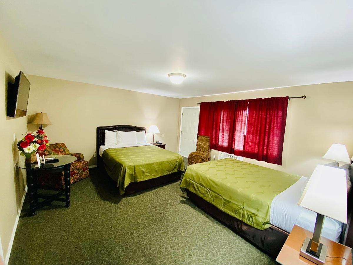 Sage N Sand Motel Мозес-Лейк Экстерьер фото
