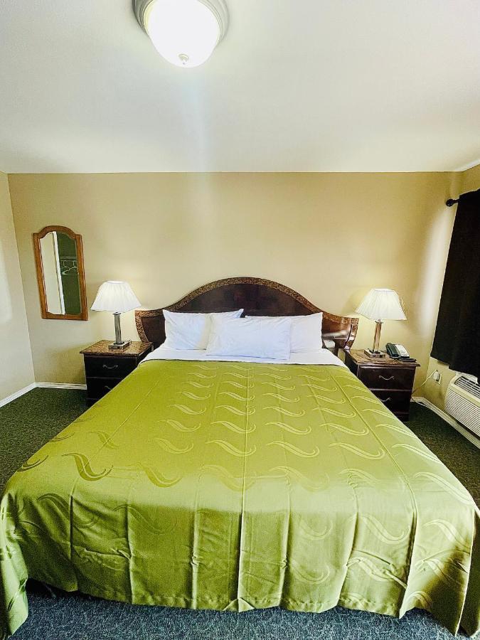 Sage N Sand Motel Мозес-Лейк Экстерьер фото